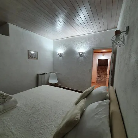 Pont Du Gard,appartement A Du Gard Διαμέρισμα *