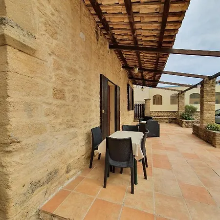 Pont Du Gard,appartement A Du Gard Apartment *