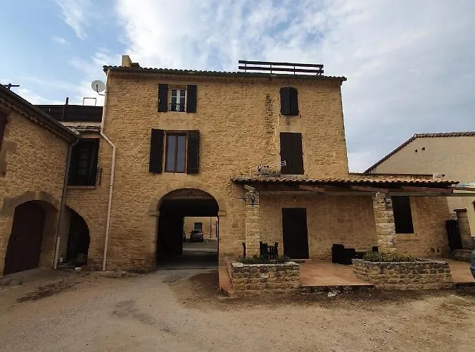 Pont Du Gard,appartement A Du Gard Apartment *